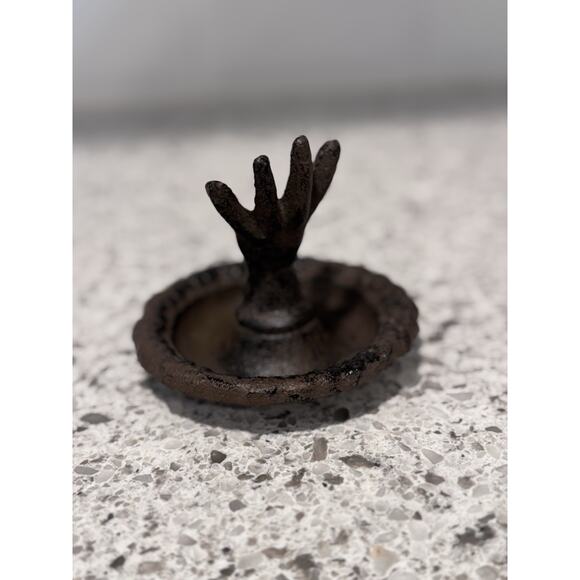 Vintage Cast Iron Jewelry Holder Hand - Picture 5 of 9